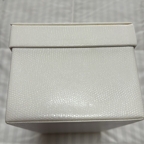 BVLGARI Accessory Box - Picture 7 of 8